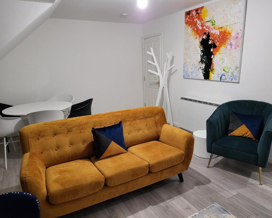 Garland Modern 2 Bedroom Apartment With Parking London Plumstead  Exterior foto