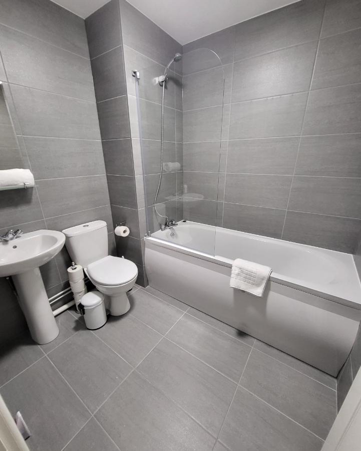 Garland Modern 2 Bedroom Apartment With Parking London Plumstead  Exterior foto